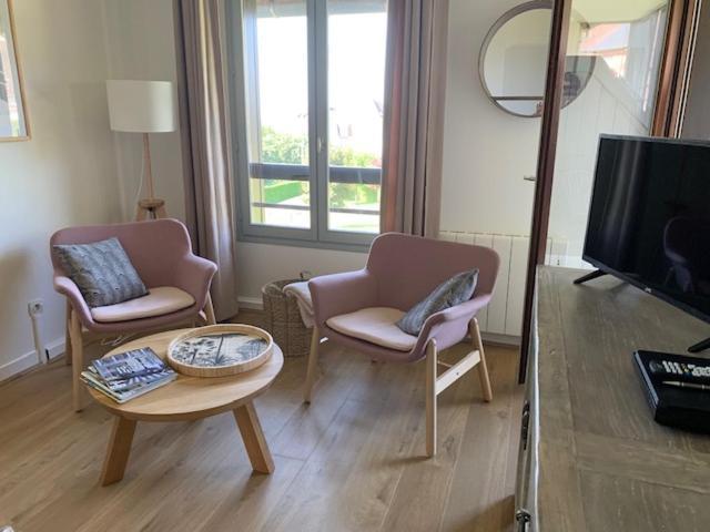 L'Appartement Vue Mer De La Villa Des Rosiers - Trouville Sur Mer Esterno foto