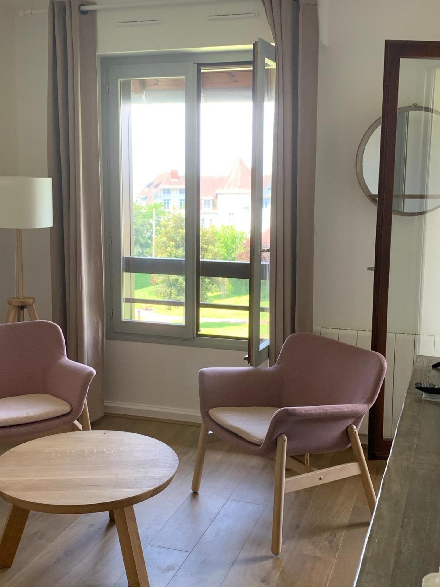 L'Appartement Vue Mer De La Villa Des Rosiers - Trouville Sur Mer Esterno foto